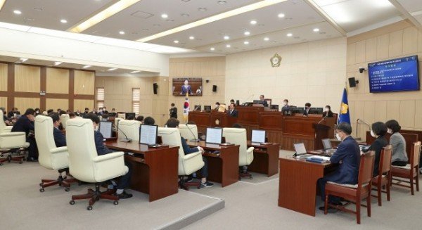 1121_권기창_안동시장_시정연설_나서__(6).jpg