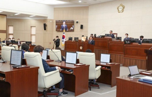 1121_권기창_안동시장_시정연설_나서__(5).jpg