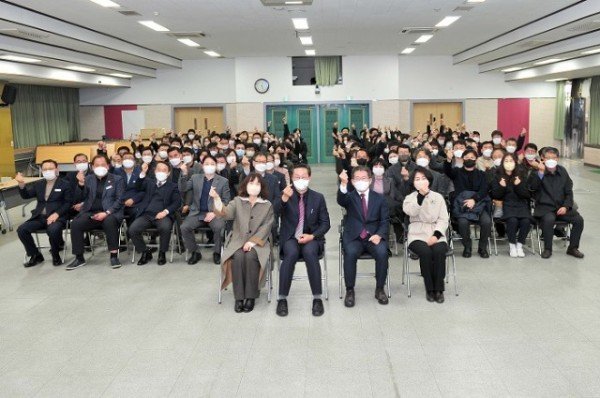 221228_최정우 부군수 퇴임_기획감사실 (2).jpg