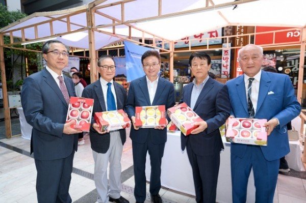 (2-1)수출용_사과_동남아_홍보.JPG