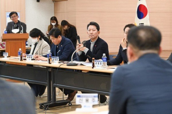 [총무과] 김장호 구미시장  현장소통 시장실로 새해 힘찬 뜀박질2.jpg