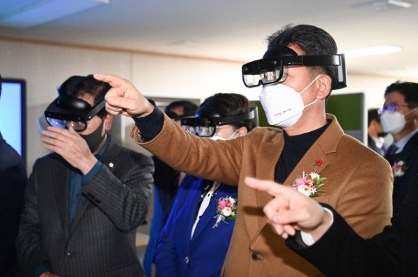 2-1「동북권 메타버스 허브」개소(2022. 12. 28).jpg