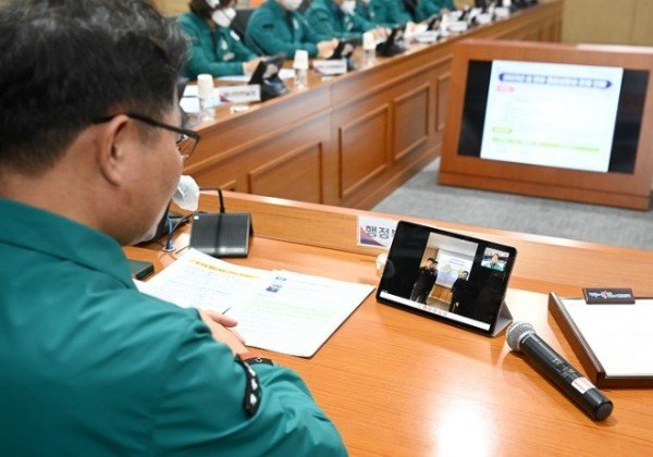설 연휴 상황근무자 격려(독도 경비대 영상통화).jpg