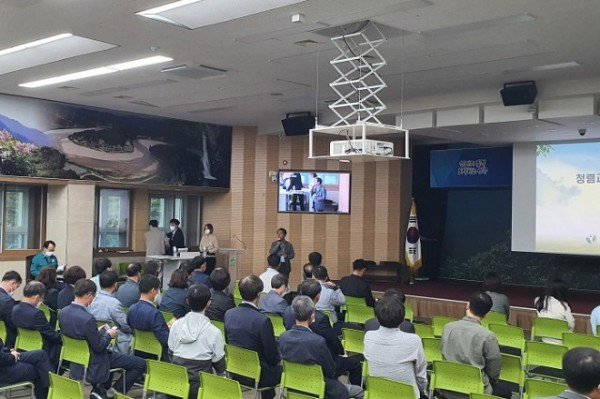 영주-2-3 영주시는 2022년도 청렴도 향상 추진계획(4대 전략과제, 28개 세부 추진과제)을 수립해 이행했다(지난해 10월 진행된 _.jpg