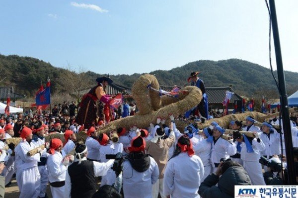 영주-3-2 정월대보름을 맞아 ‘제24회 영주 순흥초군청 민속문화제’가 5일 일요일 10시 30분 선비촌 광장에서 성대히 개최된다(성하_.jpg