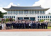 경상북도의회 제12대 의원 단체사진.jpg