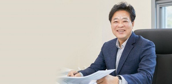이춘우의원(홈페이지).jpg