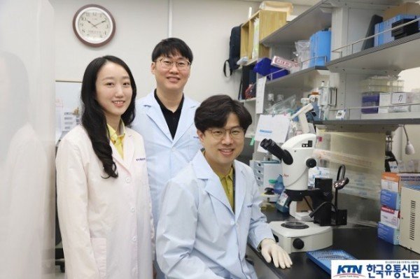 왼쪽부터 조민지 박사, 박종길 박사, 이동광 박사.jpg