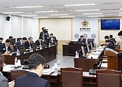 지방분권추진특별위원회 사진.JPG