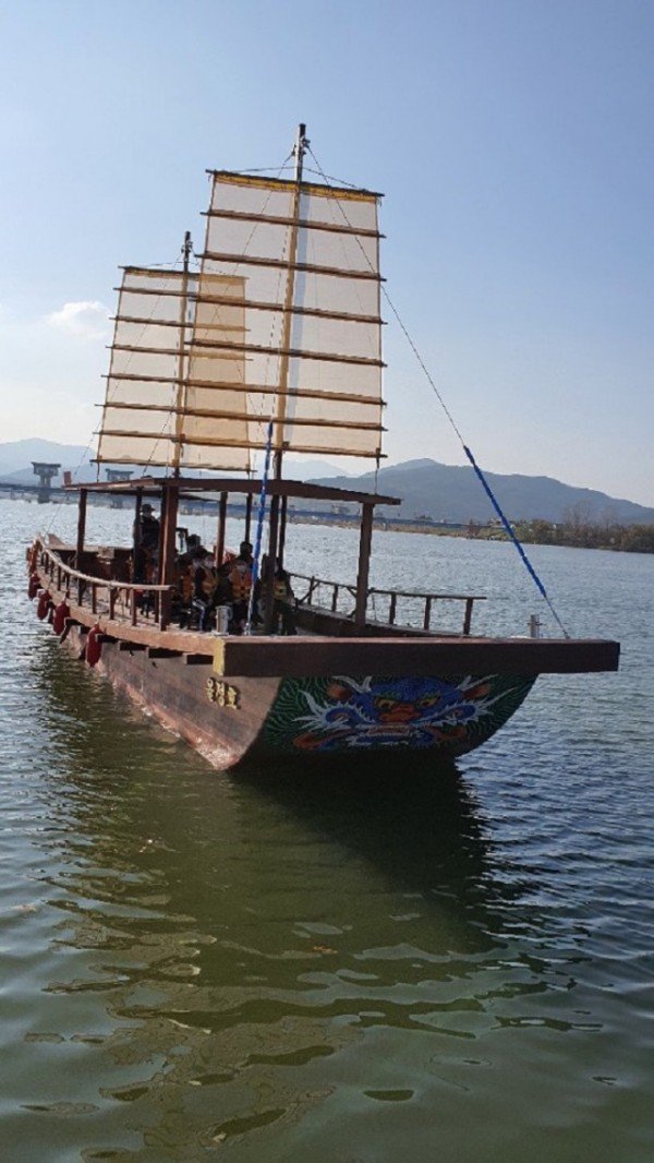 01의성군제공 율정호 사진.jpg