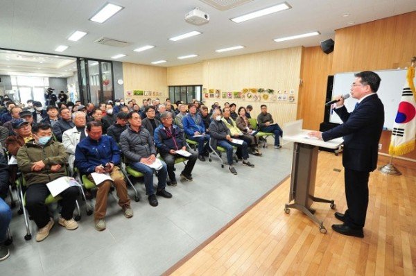 230327_군위형 마을만들기사업 워크숍 개최_지역활력과 (3).jpg