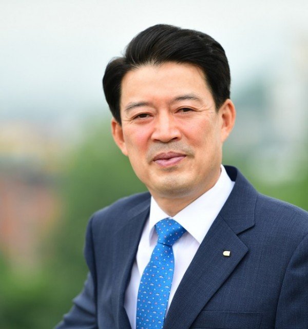 윤재호회장1 (1).jpg
