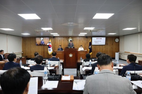 23.04.24.(월) 영주시의회 보도자료 사진.jpg