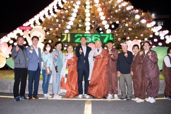 [구미시청 불자회] 봉축연등 점등식 2.jpg