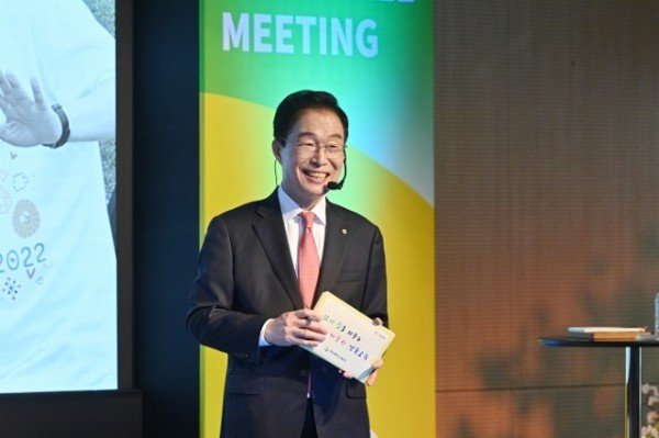 1.K-EDU 대한민국을 넘어 세계교육 표준으로(10일 포항교육지원청에서 개최된 따뜻한 경북교육 포항 타운홀 미팅 임종식 교육감 사진)01.jpg