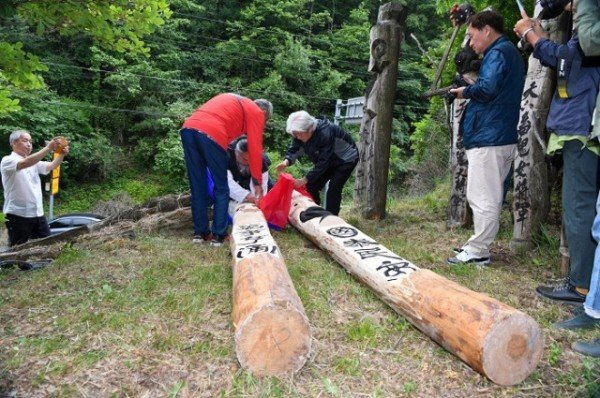 영주3-4 장승채단식을 진행하고 있다.jpg