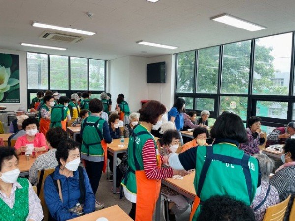 [가족보육과] 여성단체협의회 봉사활동 1.jpeg