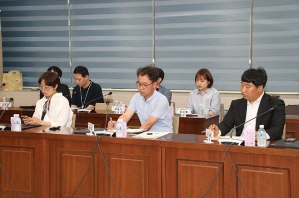 0602 안동시  14개 기업과 지역인재 고용 시 인센티브지원 협약 맺어 (5).JPG
