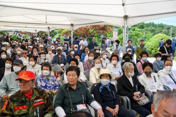 영주1-10 제68회 현충일 추념식에 많은 보훈가족이 참석했다.jpg