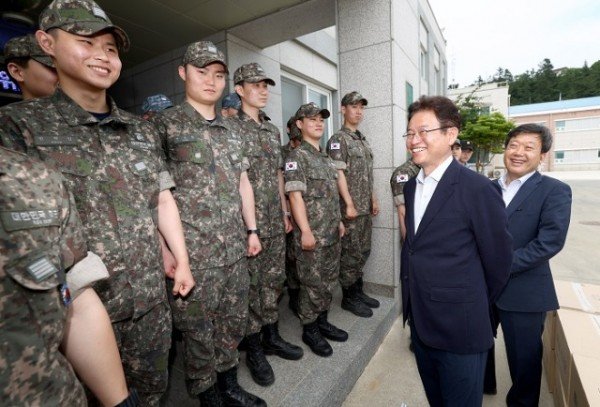 해군 제118조기경보전대 방문 격려1.JPG