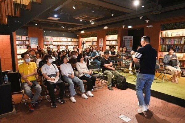 [문화예술과] 구미인사이드 강연 2.JPG