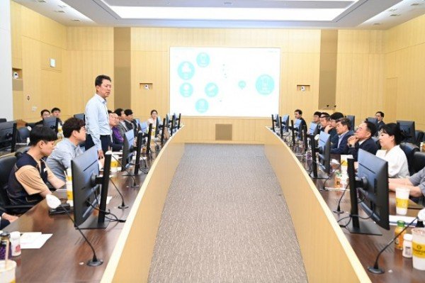 [기업투자과] 기업발전협의회 회의 3.JPG