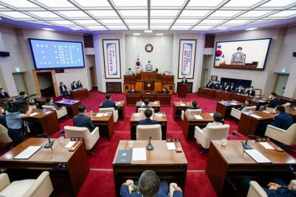 2-2. 제9대 구미시의회 개원식 사진.jpg