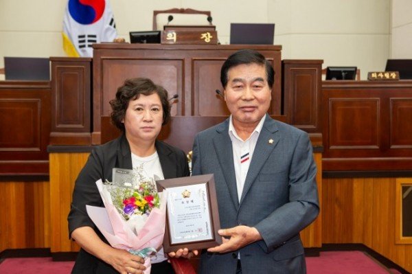 10. 행정사무감사 우수 의원 - 이지연 의원.JPG