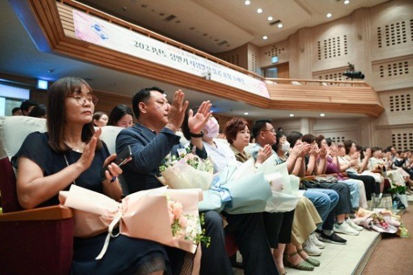 [총무과] 시정유공발전 표창식 3.JPG