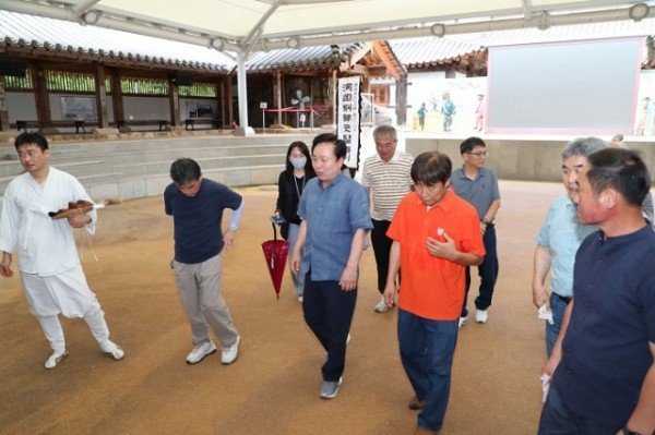 안동시  잼버리와 함께 뛴다-하회마을 현장 점검 및 관계자 논의(9).jpg