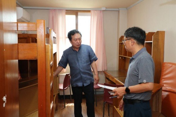 0807 안동시  잼버리와 함께 뛴다 (1)-가톨릭상지대학교 기숙사 시설점검.jpg