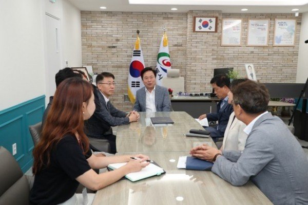 0817-4 안동시-(주)SK바이오사이언스  시민들의 인문 문화공간 ‘지관서가’ 설치 업무협약 체결 (3).JPG
