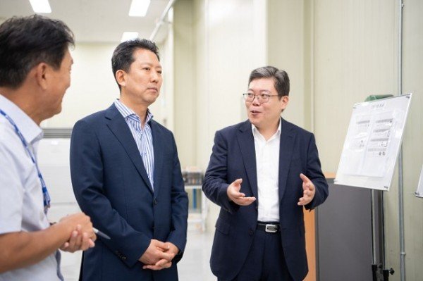 [기업투자과] 덕우전자 방문 3.JPG