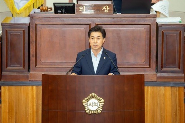 강승수 신공항이전지원특별위원장.JPG