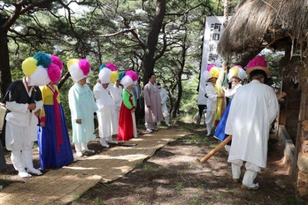 1002 하회마을서 강신마당 열려 ‘탈춤축제 시작’ (7).jpg