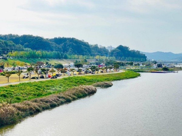 1014 안동서 국내 최대규모 캠핑 축제 열려 (5).jpg