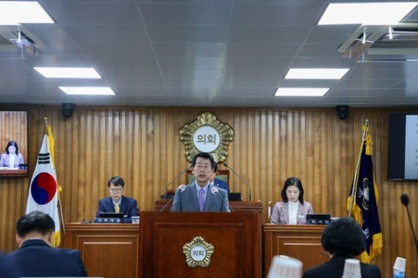20231016 101138 2023 제276회 임시회 본회의.jpg
