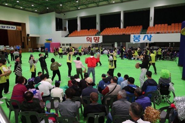 (노인장애인복지과)제20회 가족 한마당 잔치3.jpeg