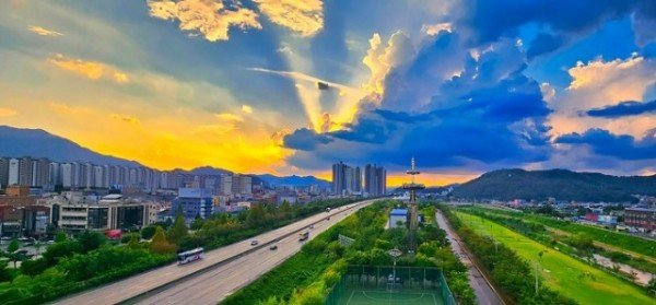 8. 우수상-노을 속으로.jpg