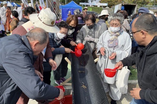 영주-11-4 방생법회 모습.jpg