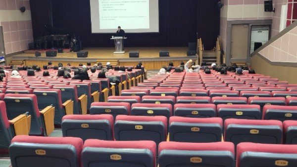 영주-3-2 영주시보건소, 고3학생 대상 구강보건 교육 전경 (영광여고 강당).jpg