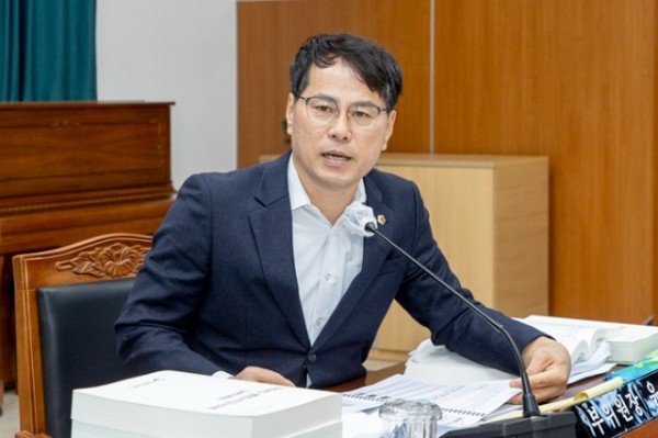 윤종호_의원_사진.jpg