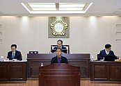 2-2 사진(오도창 영양군수， 민선 8기 시정연설을 통한 ‘2024년 군정방향’ 제시).jpg