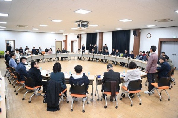 [유통특작과] 농식품기업협의체 결성 회의 2.JPG