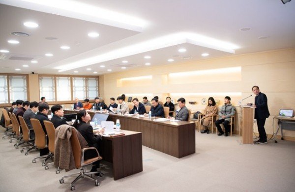 [기업투자과] 기업지원 혁신체계 구축 간담회 3.jpeg