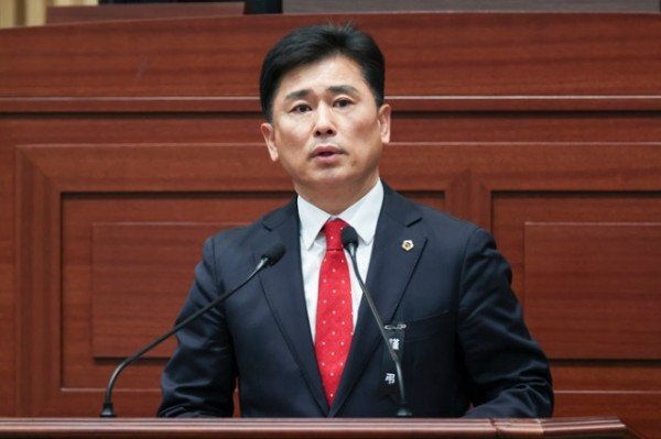 김대일의원-5분자유발언사진.jpg