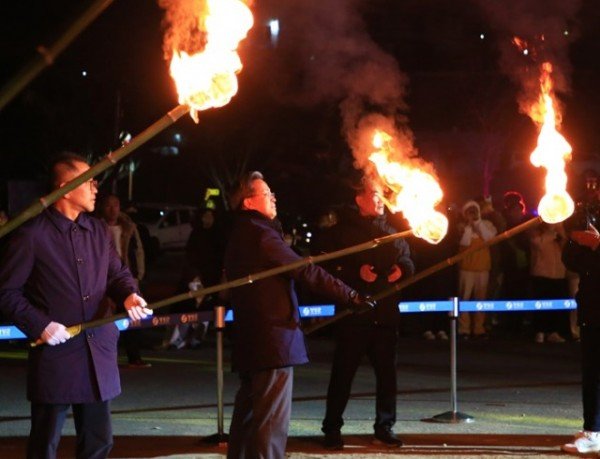 3-2 사진(영양군, 정월대보름 달맞이 행사 열려).jpg