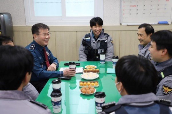 240227 치안현장격려방문2(배포).JPG