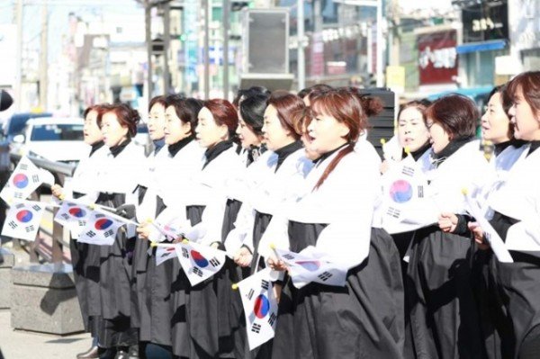 [새마을과] 31절 태극기달기캠페인 3.jpg