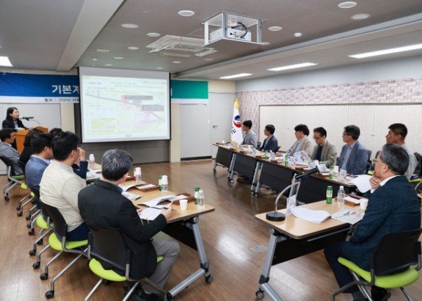 1-4 사진(영양군, 동부리 농촌공간정비사업 기본계획 최종보고회 개최) v12(최종).jpg
